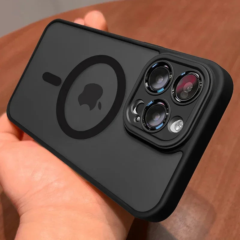 iPhone 11〜17対応 マグネット式レンズプロテクターケース